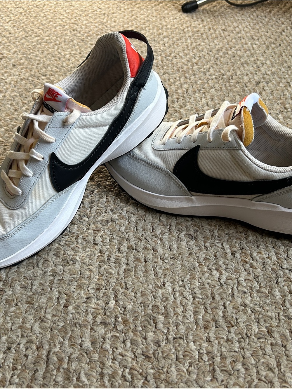 Men’s Nike Waffle Debut size 11